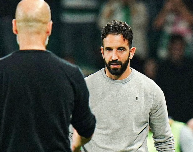 費(fèi)迪南德評(píng)阿莫林：曼聯(lián)執(zhí)教如履薄冰，戰(zhàn)術(shù)微調(diào)存隱憂