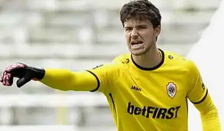 拉門斯：曼聯(lián)新援談首秀與個性，堅守穩(wěn)健風(fēng)格