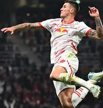 英超第10輪曼聯(lián)戰(zhàn)平森林，內(nèi)維爾評析舍什科表現(xiàn)