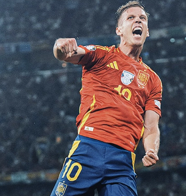 奧爾莫復(fù)出：傷病歸來(lái)后的賽場(chǎng)表現(xiàn)與數(shù)據(jù)剖析