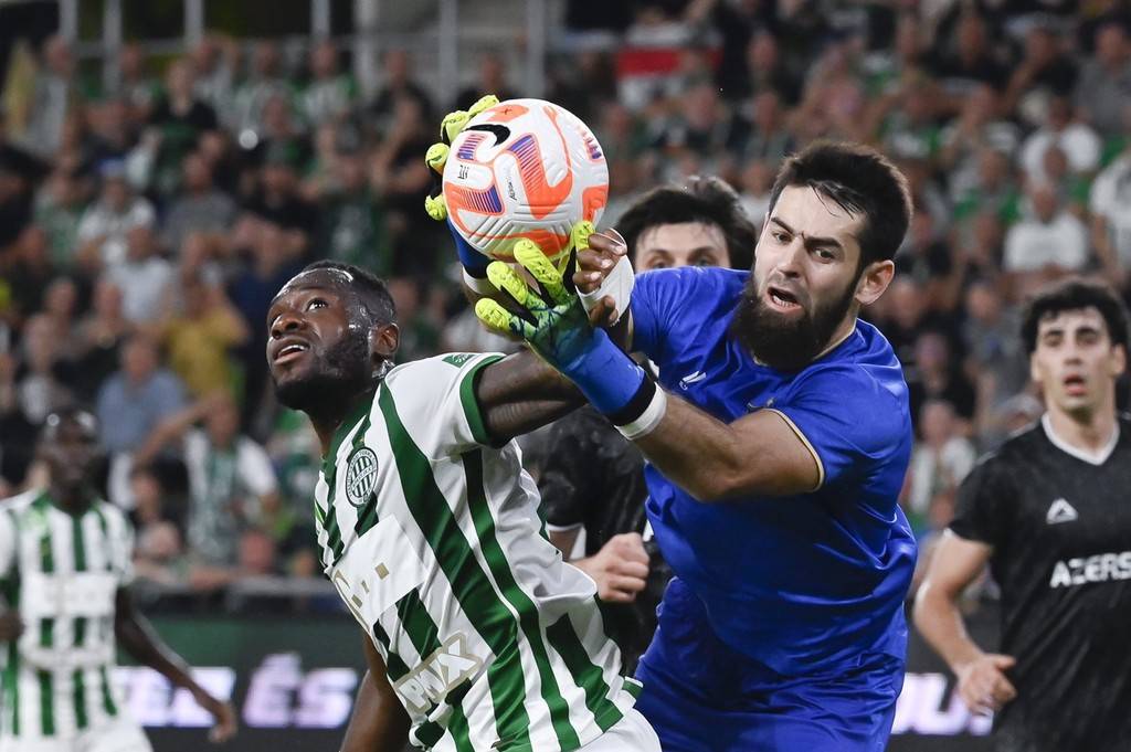 黑馬主場硬撼藍(lán)軍，歐冠生死局誰主沉浮