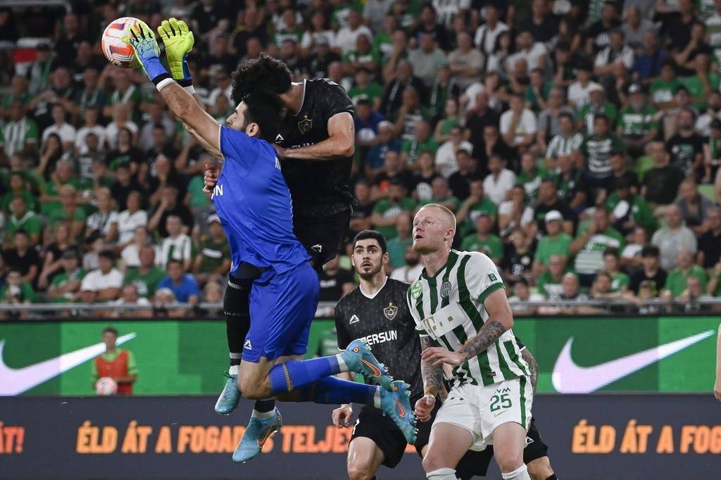 黑馬主場(chǎng)鏖戰(zhàn)藍(lán)軍，歐冠生死局懸念陡升