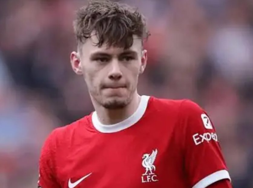 利物浦新星布拉德利：歐冠賽場(chǎng)閃耀，青訓(xùn)教練盛贊其天賦與智慧