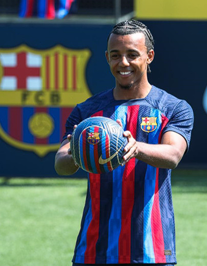 <a href='https://www.www.temos-conference.com/news/tag/258.html' style='color: blue;'>巴薩</a>后防變數(shù)：孔德訓(xùn)練未完成，加西亞或臨危受命