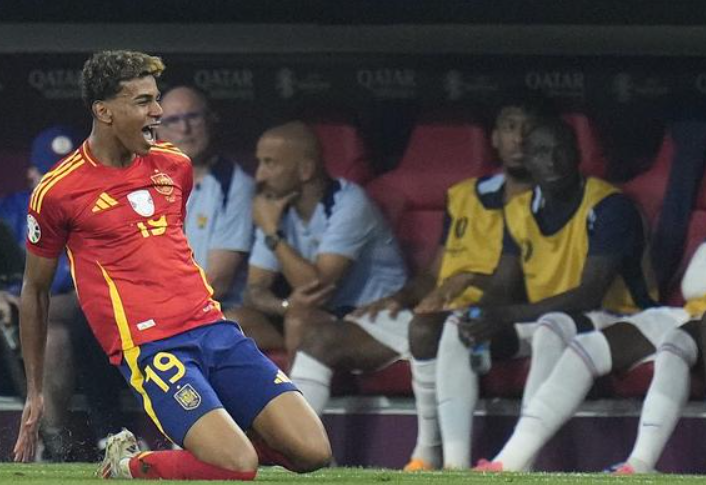 西甲種族歧視現(xiàn)象嚴(yán)峻：亞馬爾首當(dāng)其沖，皇馬巴薩成重災(zāi)區(qū)