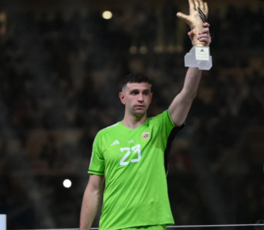 觀點交鋒：馬丁內(nèi)斯轉(zhuǎn)會曼聯(lián)失敗后的未來走向探討