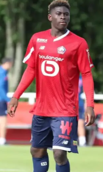 曼聯(lián)中場引援新動(dòng)態(tài)：巴萊巴與若昂&middot;戈麥斯的潛在選擇