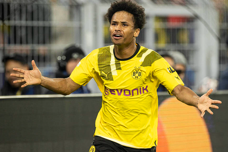 曼聯(lián)引援受挫：阿德耶米心向阿森納，自身困境與場外風(fēng)波交織