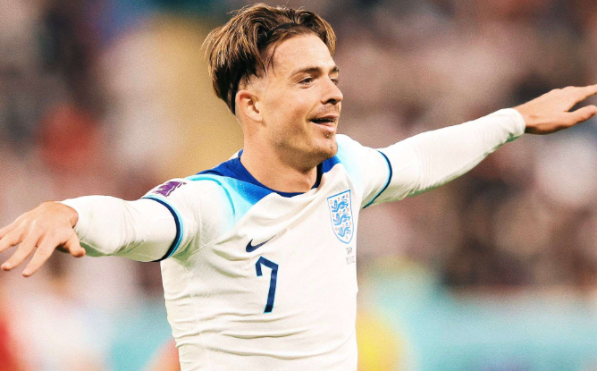 英超激戰(zhàn)：埃弗頓少打一人勝曼聯(lián)，<a  style='color: blue;'>格拉利什</a>表現(xiàn)亮眼