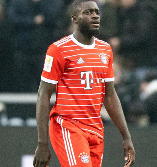 拜仁中衛(wèi)引援與續(xù)約動態(tài)分析