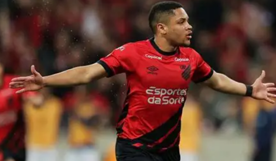 維托&middot;羅克：從巴甲崛起，劍指世界杯舞臺