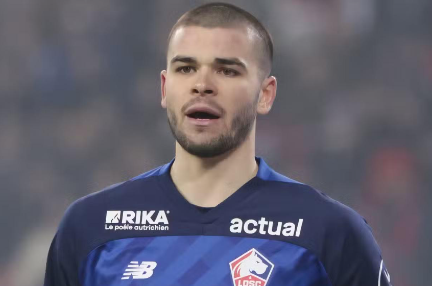 <a href='https://www.www.temos-conference.com/news/tag/263.html' style='color: blue;'>法甲</a>賽場驚魂：巴黎門將舍瓦利耶受傷后的豁達感悟