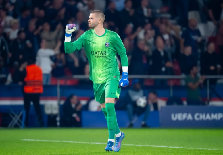 摩納哥對巴黎賽事爭議判罰：名宿與前裁判深度剖析