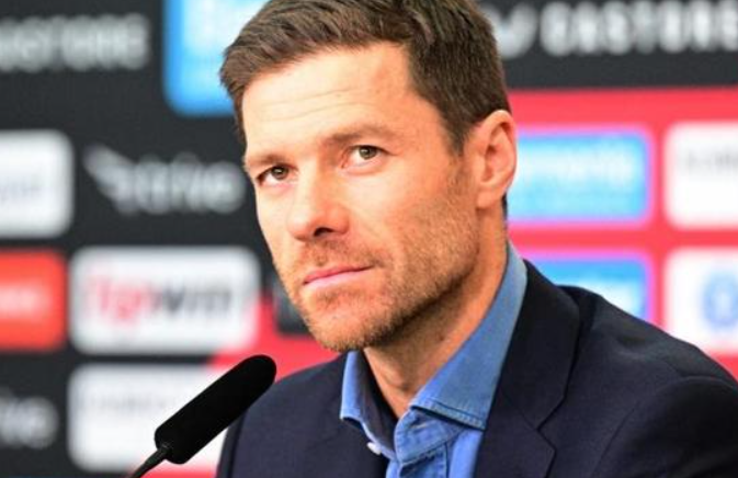 阿隆索執(zhí)教皇馬：困境重重，挑戰(zhàn)不斷