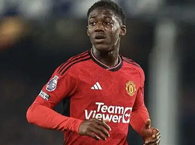 達(dá)洛特力挺梅努：曼聯(lián)未來(lái)隊(duì)長(zhǎng)之選