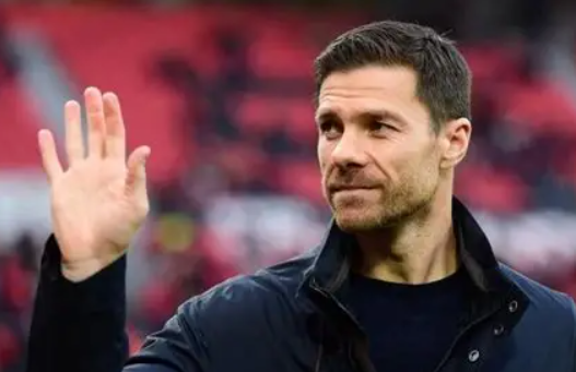 西超杯決賽前夕：阿隆索謹慎評估姆巴佩登場可能