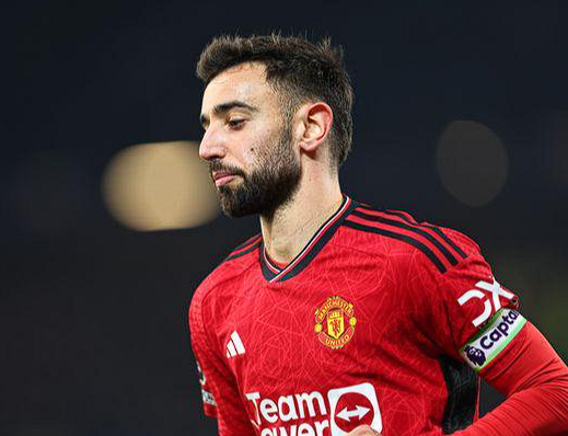 馬丁內(nèi)斯深度剖析：B費(fèi)在曼聯(lián)與葡萄牙國(guó)家隊(duì)的多元角色